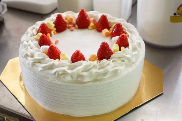 Raspberry and White Chocolate Cake